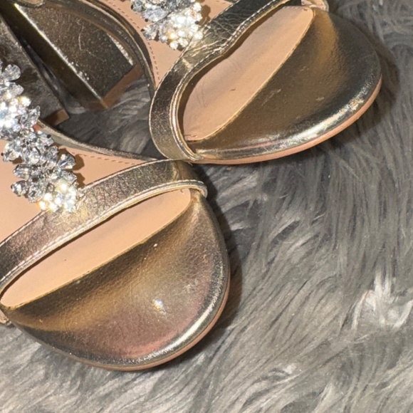 Jewel by Bailey Mischka Raina T-Strap Block Heel Evening Shoe Metallic Size 6.5 - Picture 4 of 9